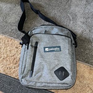 Lap top/tablet/iPad cross body bag